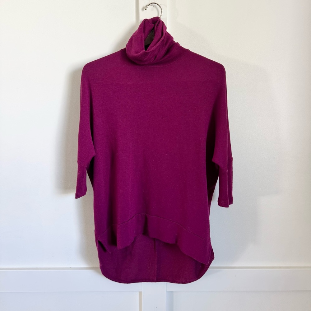 Madison & Berkley Berry Oversize Turtleneck Top XS - Picture 2 of 10